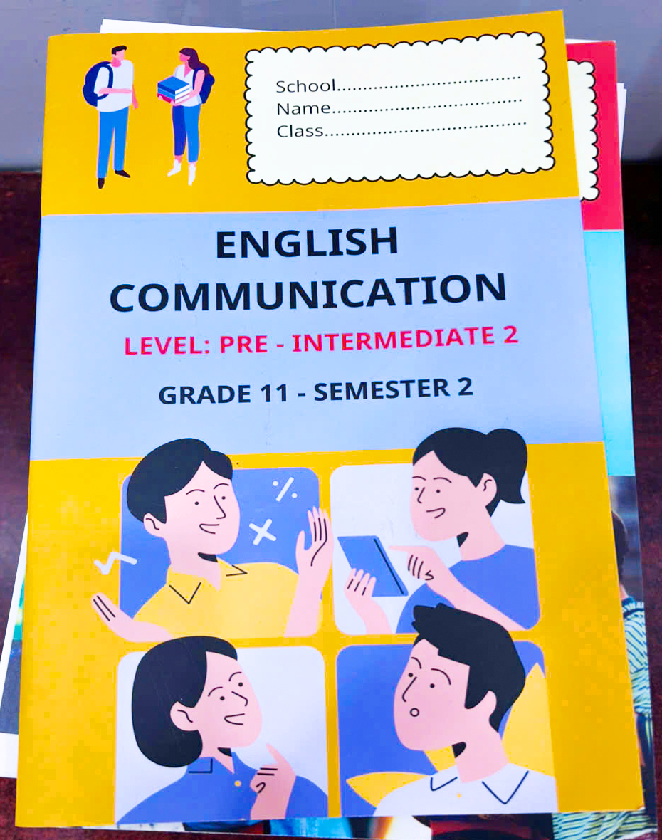 In sách giáo trình tiếng Anh English Communication số lượng ít